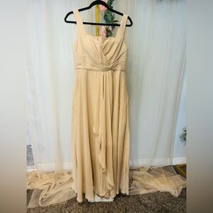 Tan / Champagne Chiffon Maxi Dress – Lace-Up Back – Size 8 – NWOT